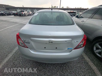 2012 Nissan Versa 1.6 SV Sedan – miniatura 16