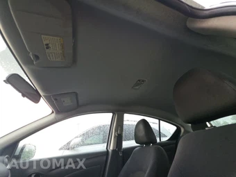 2012 Nissan Versa 1.6 SV Sedan – miniatura 17