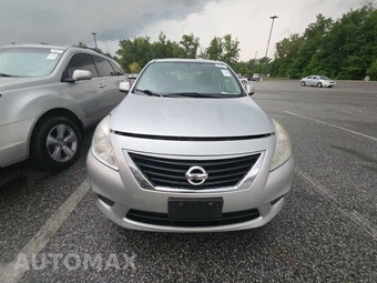 2012 Nissan Versa 1.6 SV Sedan – miniatura 2