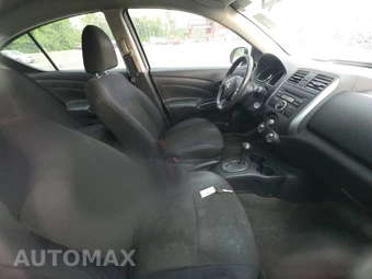 2012 Nissan Versa 1.6 SV Sedan – miniatura 8