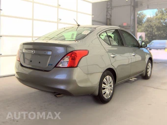 2012 Nissan Versa 1.6 SV Sedan – miniatura 4