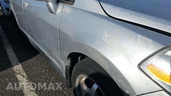 2012 Nissan Versa 1.8 S Hatchback – miniatura 26