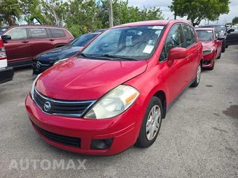 2012 Nissan Versa 1.8 S Hatchback — samochód z USA z aukcji Manheim, oferta Kup Teraz w AUTOMAX