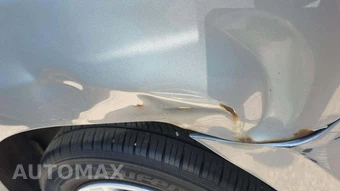 2012 Nissan Versa 1.8 S Hatchback – miniatura 31