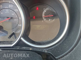 2012 Nissan Versa 1.8 S Hatchback – miniatura 12