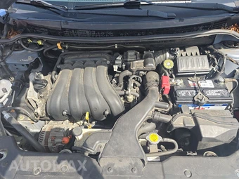 2012 Nissan Versa 1.8 S Hatchback – miniatura 15