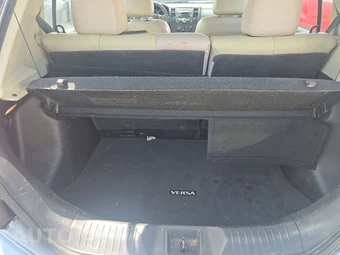 2012 Nissan Versa 1.8 S Hatchback – miniatura 16