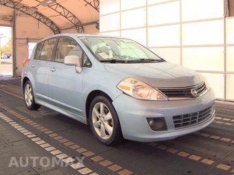 2012 Nissan Versa 1.8 S Hatchback – miniatura 3