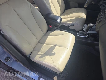 2012 Nissan Versa 1.8 S Hatchback – miniatura 8
