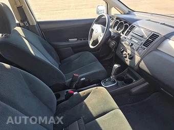 2012 Nissan Versa 1.8 S Hatchback - miniatura 8