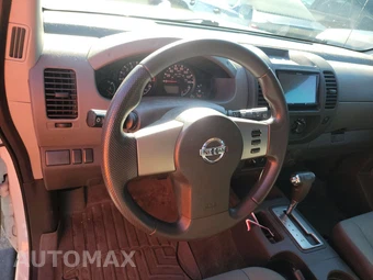 2012 Nissan Xterra X – miniatura 10