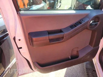 2012 Nissan Xterra X – miniatura 9