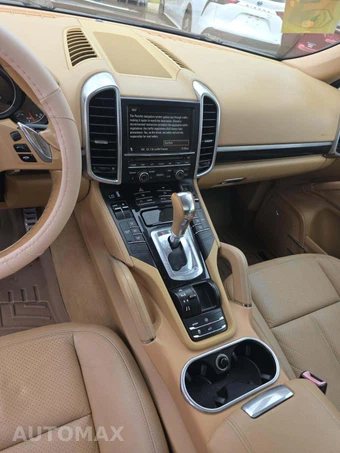 2012 Porsche Cayenne S – miniatura 10