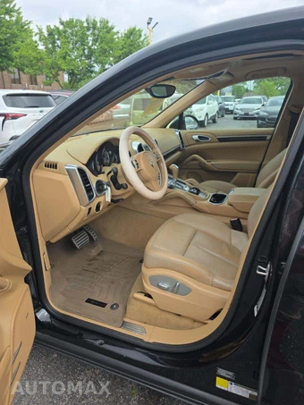 2012 Porsche Cayenne S – miniatura 6