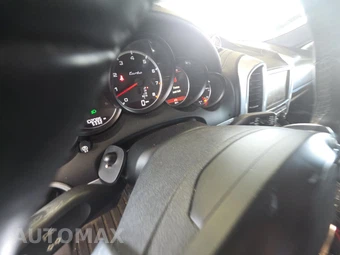 2012 Porsche Cayenne Turbo – miniatura 12
