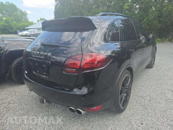 2012 Porsche Cayenne Turbo – miniatura 3