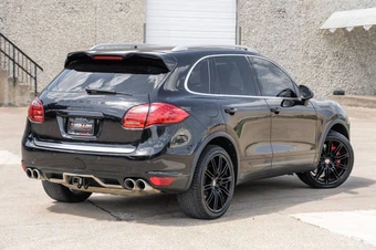 2012 Porsche Cayenne Turbo - miniatura 11