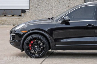 2012 Porsche Cayenne Turbo - miniatura 17