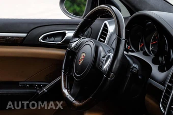 2012 Porsche Cayenne Turbo - miniatura 21