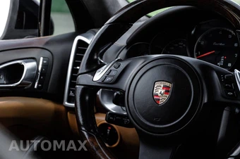 2012 Porsche Cayenne Turbo - miniatura 23