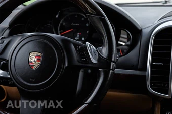 2012 Porsche Cayenne Turbo - miniatura 24