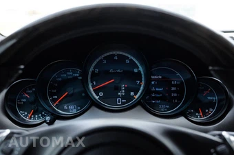 2012 Porsche Cayenne Turbo - miniatura 25