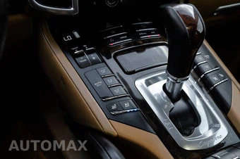2012 Porsche Cayenne Turbo - miniatura 31