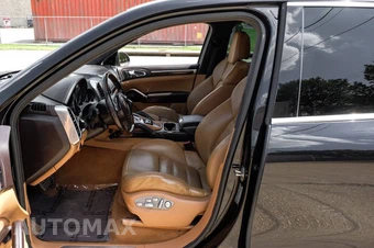 2012 Porsche Cayenne Turbo - miniatura 4