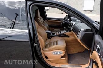 2012 Porsche Cayenne Turbo - miniatura 41