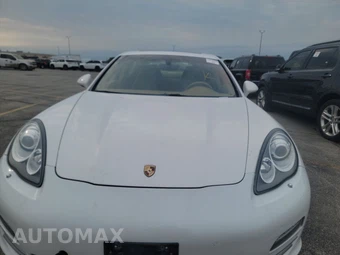 2012 Porsche Panamera 4 - miniatura 2