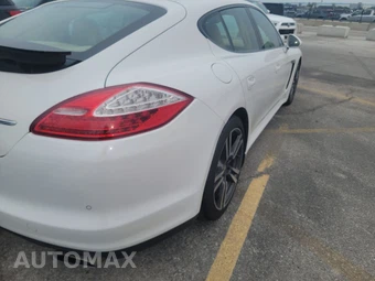 2012 Porsche Panamera 4 - miniatura 4