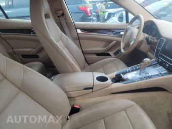 2012 Porsche Panamera 4 - miniatura 8