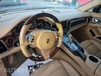 2012 Porsche Panamera 4 – miniatura 10