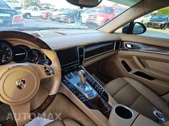2012 Porsche Panamera 4 – miniatura 11