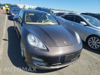 2012 Porsche Panamera 4 – miniatura 2
