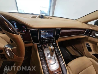 2012 Porsche Panamera 4S – miniatura 10