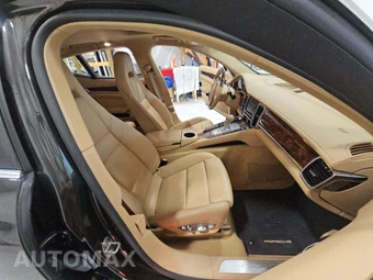 2012 Porsche Panamera 4S – miniatura 18