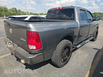 2012 Ram 1500 Express Crew Cab Short Bed – miniatura 4