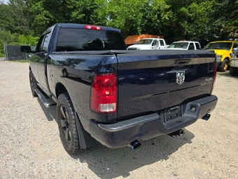 2012 Ram 1500 Express Extended Cab Medium Bed - miniatura 2