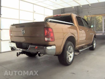 2012 Ram 1500 Laramie Crew Cab Short Bed - miniatura 4