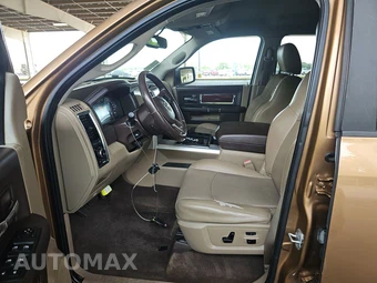 2012 Ram 1500 Laramie Crew Cab Short Bed - miniatura 7