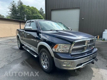 2012 Ram 1500 Laramie Extended Cab Medium Bed - miniatura 3
