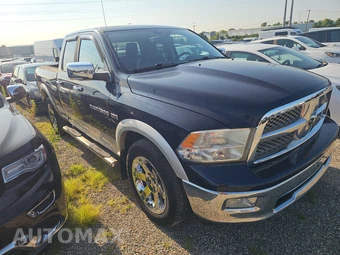2012 Ram 1500 Laramie Extended Cab Medium Bed - miniatura 3