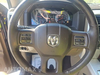2012 Ram 1500 Laramie Extended Cab Medium Bed – miniatura 10