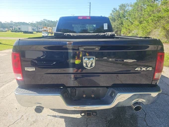 2012 Ram 1500 Laramie Extended Cab Medium Bed – miniatura 5