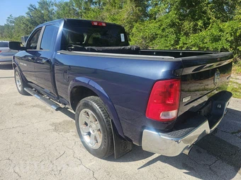 2012 Ram 1500 Laramie Extended Cab Medium Bed – miniatura 6
