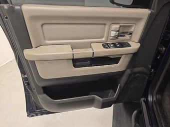 2012 Ram 1500 Outdoorsman Extended Cab Medium Bed – miniatura 9