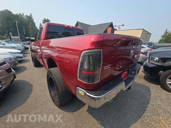 2012 Ram 1500 SLT Extended Cab Medium Bed - miniatura 2