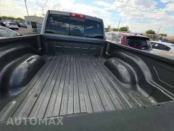 2012 Ram 1500 SLT Extended Cab Medium Bed – miniatura 16