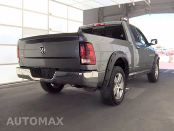 2012 Ram 1500 SLT Extended Cab Medium Bed – miniatura 4